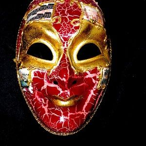 Collection mask